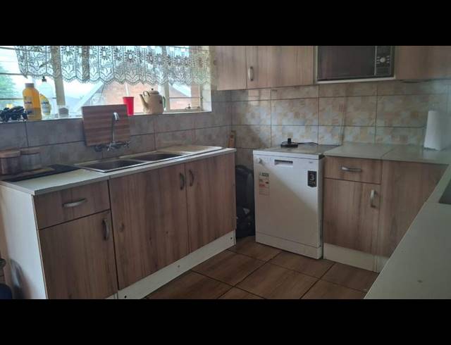 3 BEDROOM HOUSE FOR SALE IN GERDVIEW